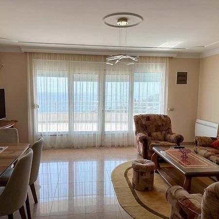 Nikic Apartments 울친 외부 사진
